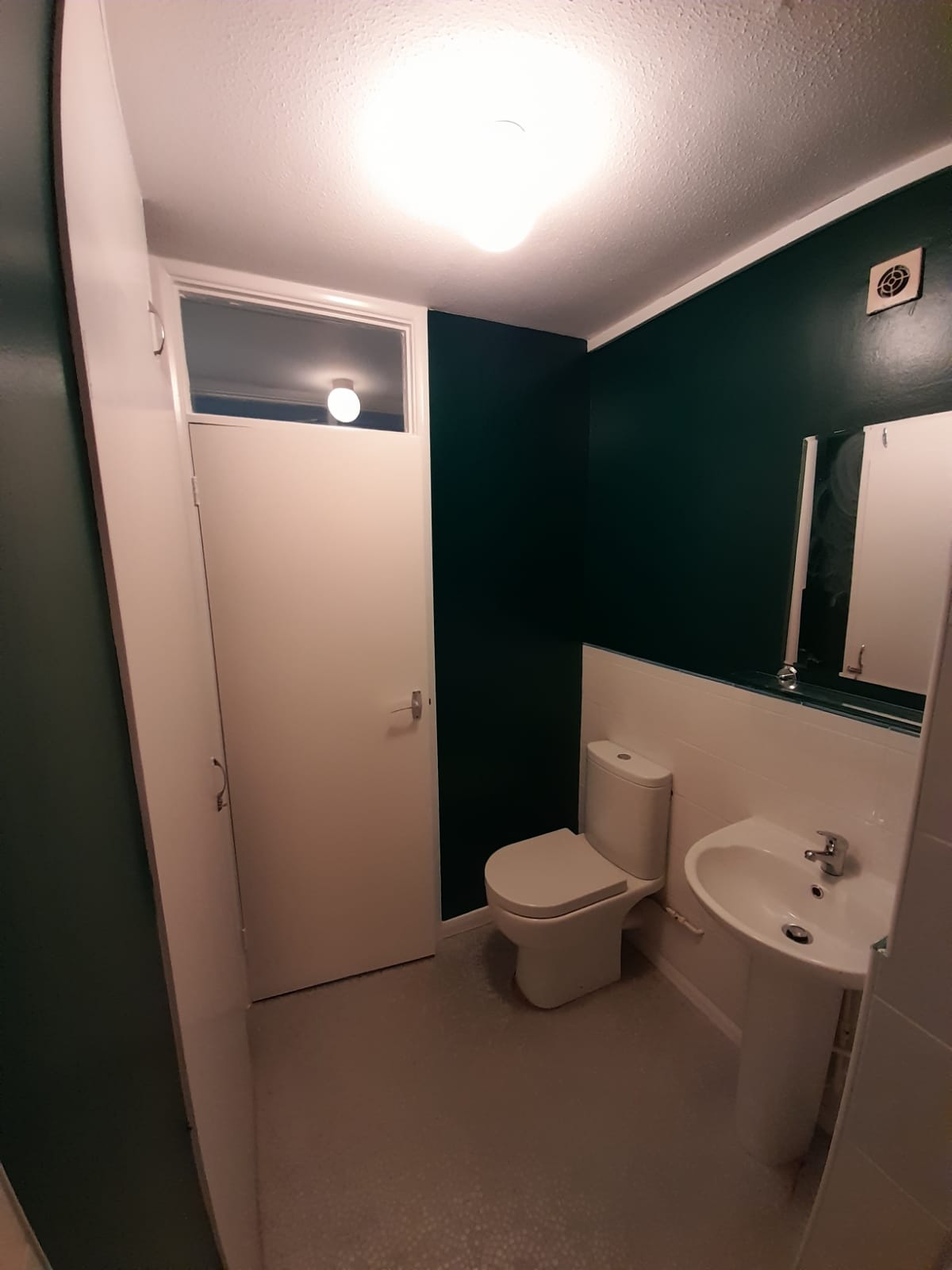 Beautifully painted bathroom by J&R Painting Brighton